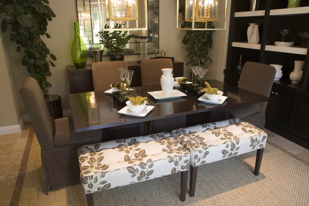 Dining room in brown, beige and black Dining room in brown, beige and black