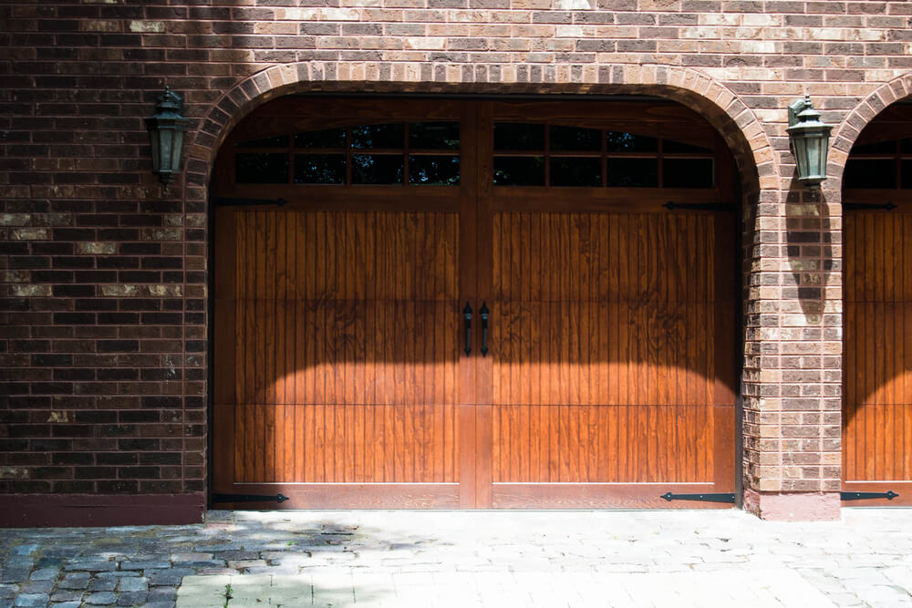 60 Residential Garage Door Designs (Pictures)