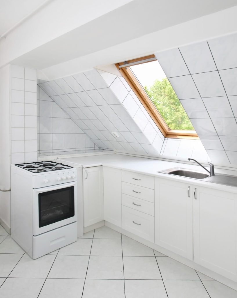 52 Beautiful Kitchens with Skylights (PICTURES)