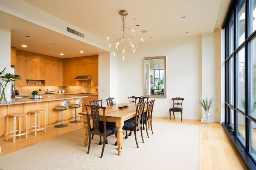 this luxurious dining room couples dark and light wood successfully with modern and antique pieces - Contemporary Dining Room Light this luxurious dining room couples dark and light wood successfully with modern and antique pieces - Contemporary Dining Room Light
