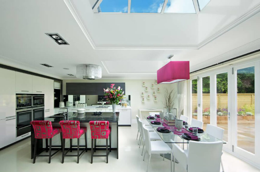 22 Elegant Dining Rooms With Upholstered Chairs IMAGES