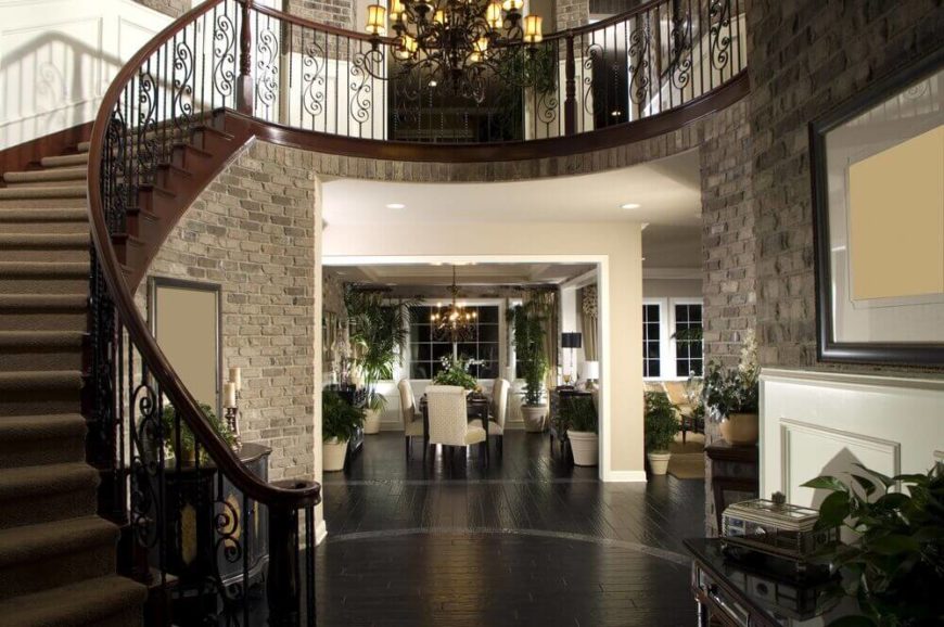 23 elegant foyers with spectacular chandeliers (images) 23 elegant foyers with spectacular chandeliers (images)