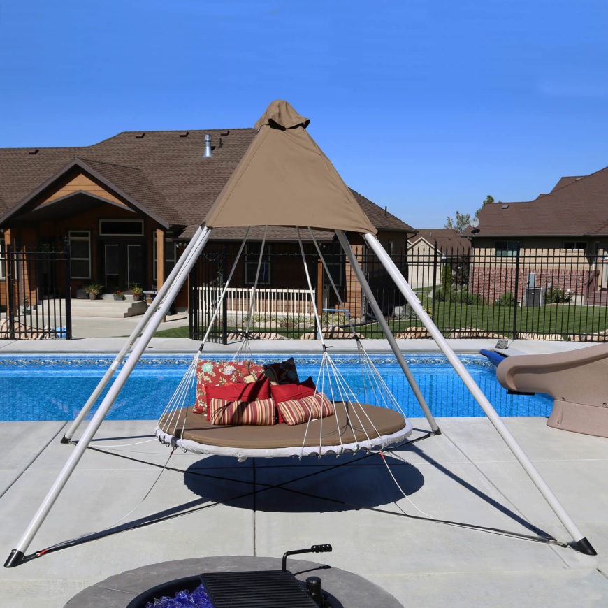 35 Swingin' Backyard Swing Ideas