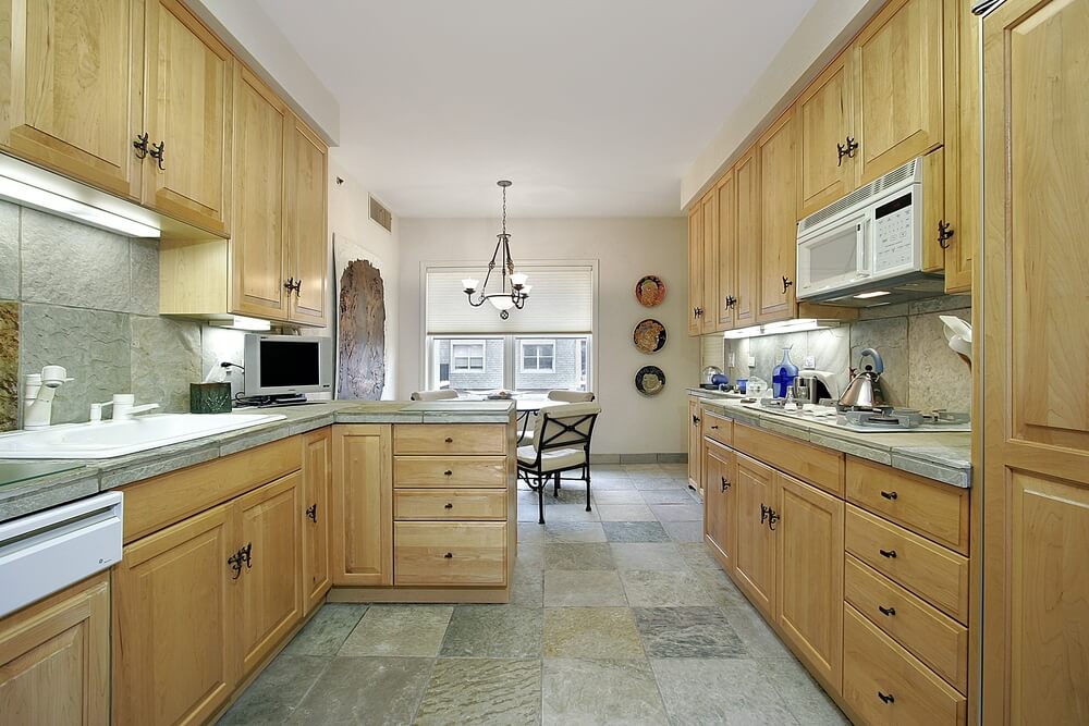 kitchen idea with light wood floor