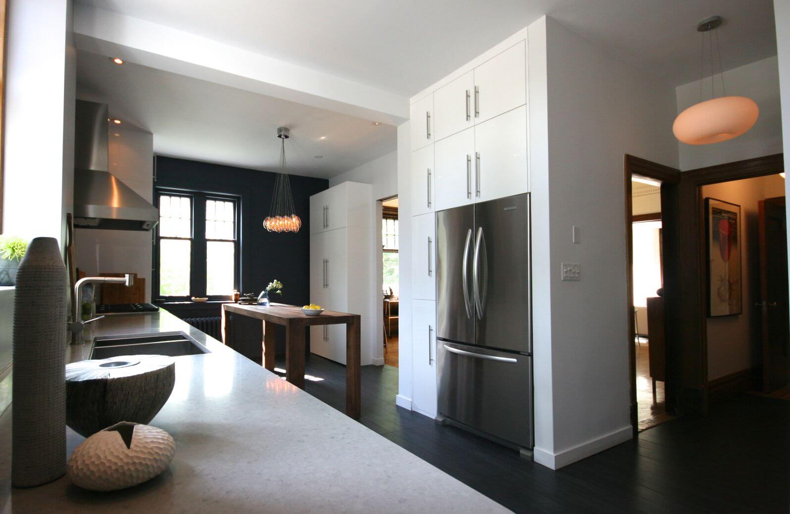 White Galley Kitchen With Black Appliances 40 inviting contemporary custom kitchen designs & layouts White Galley Kitchen With Black Appliances 40 inviting contemporary custom kitchen designs & layouts