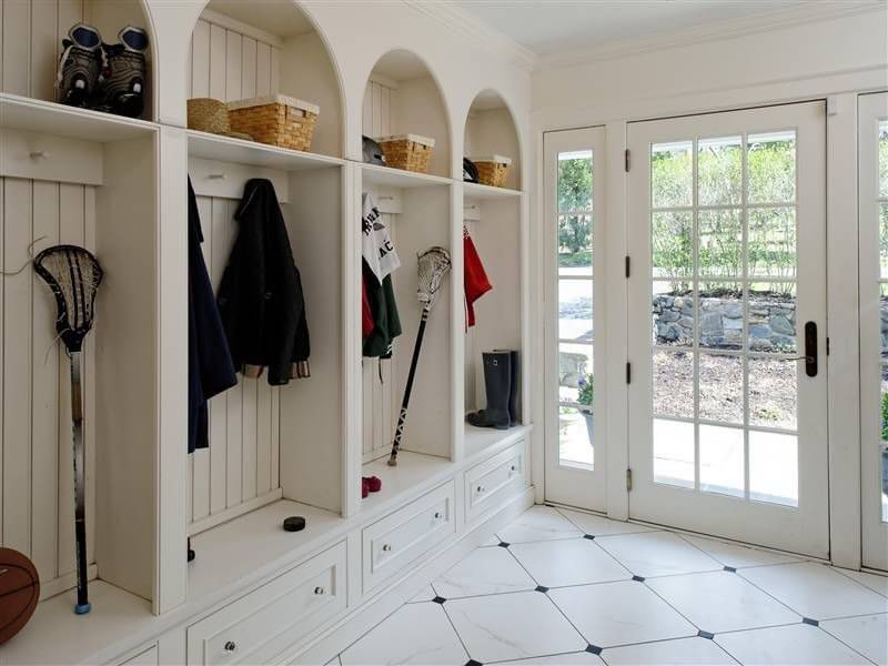 Best flooring options for mudroom