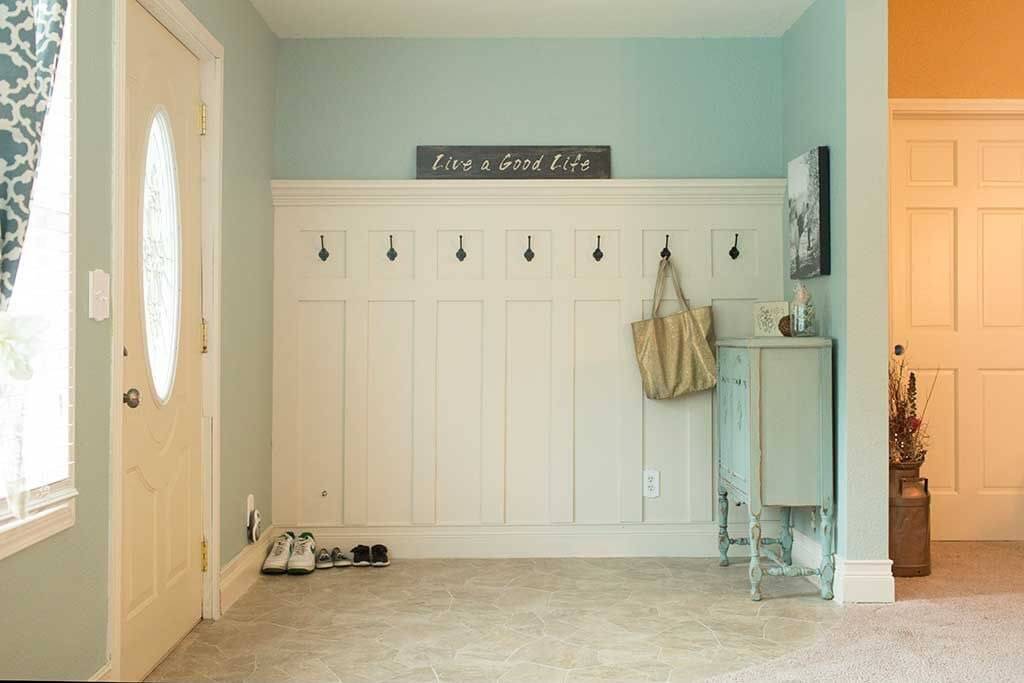 22 Incredible Mudroom Ideas with Storage Lockers &amp; Benches