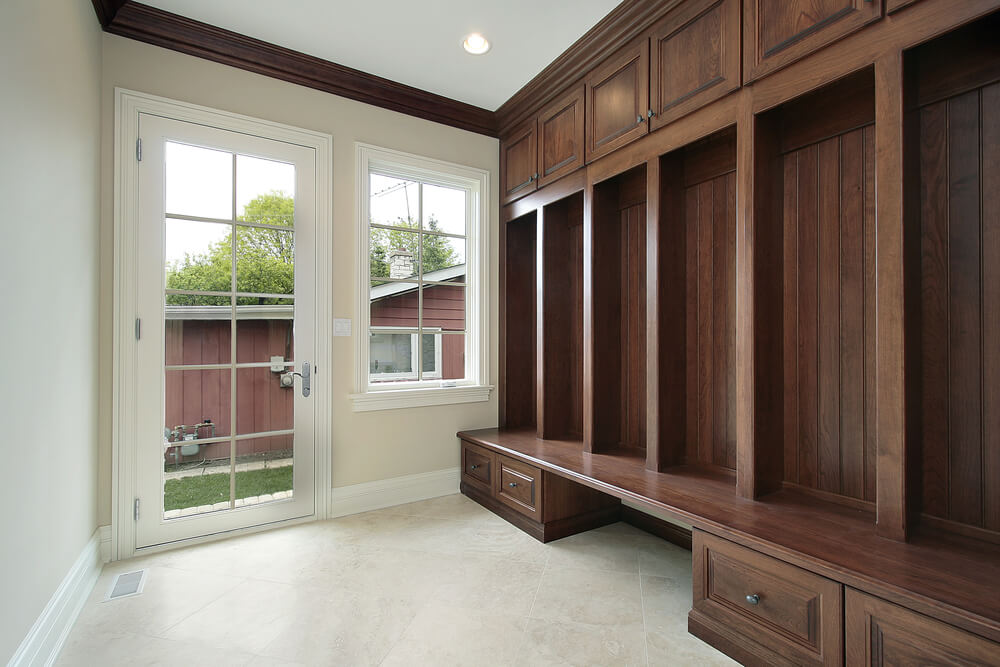 22 Incredible Mudroom Ideas with Storage Lockers & Benches