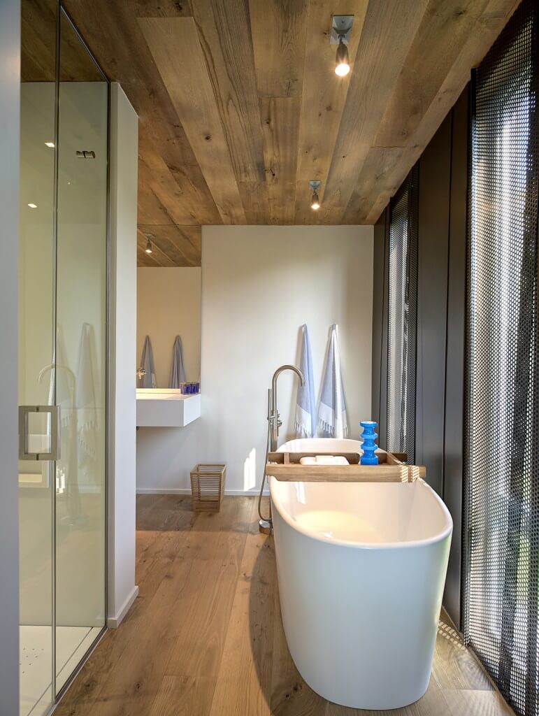 37 custom master bathroom designs by top designers worldwide