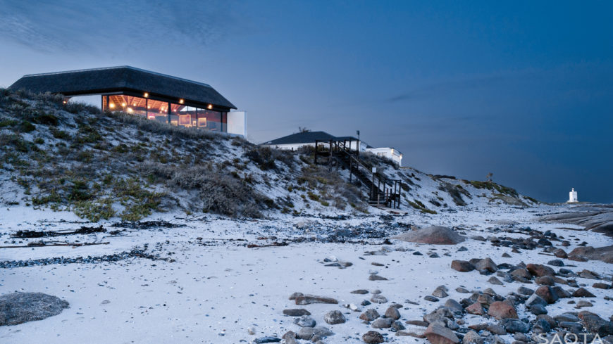 Open-design Silver Bay Home by SAOTA viewed from the beach. Open-design Silver Bay Home by SAOTA viewed from the beach.