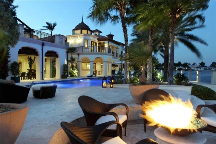 30 Incredible Sundeck Designs and Patios by Top Designers Worldwide