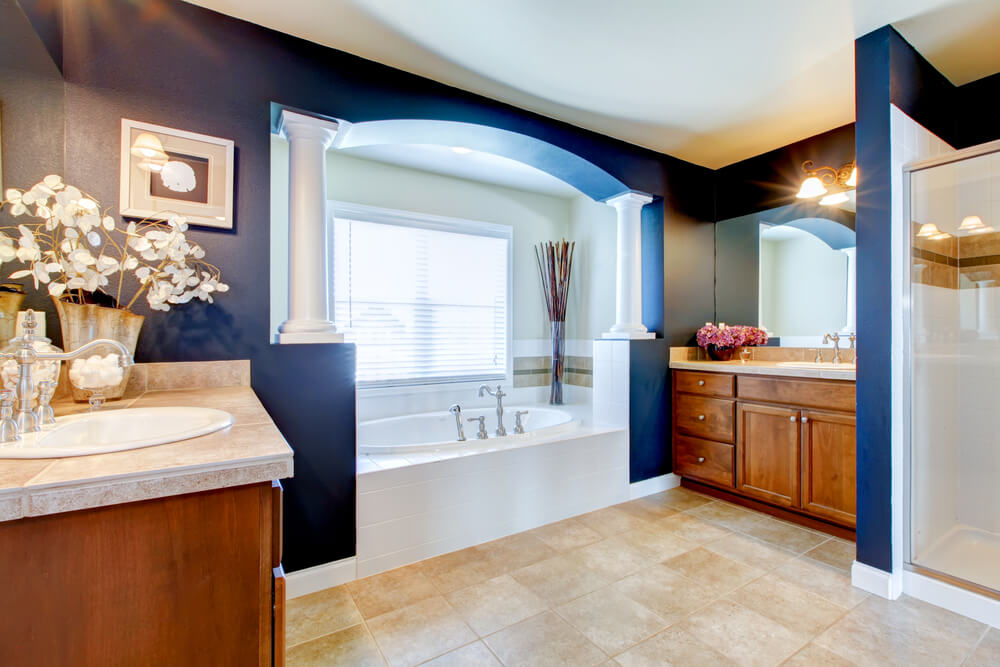 27 Cool Blue Master Bathroom Designs and Ideas (Pictures)