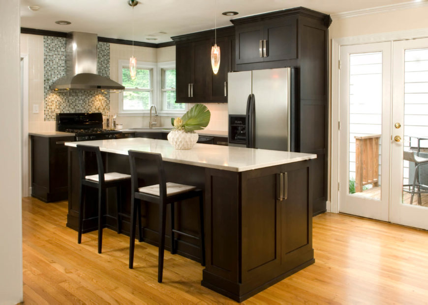 52 enticing kitchens with light and honey wood floors (pictures)