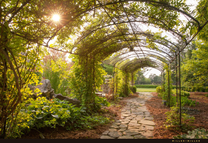 31 Backyard Arbor Designs and Ideas