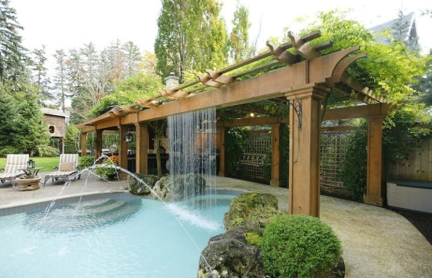 28 Luscious Backyard Vine Ideas